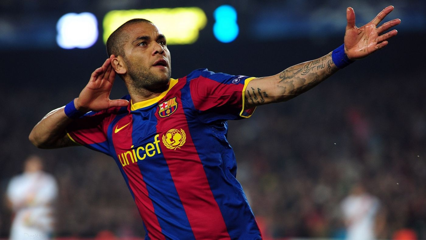 离谱，洛伦佐-卢卡强行抢罚点球命中后随即被换下