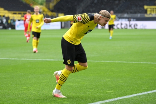 英超赛场上 英超赛场上